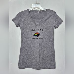 Salem Massachusetts vneck tee size S